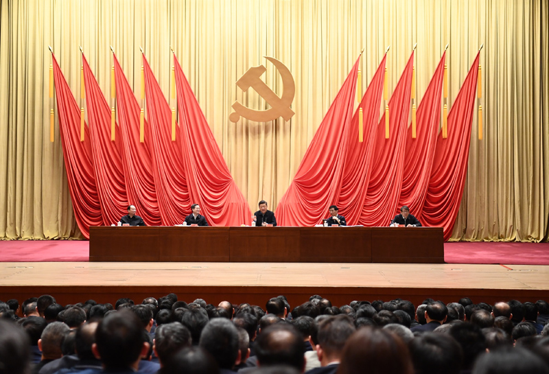 3月1日，2019年春季學(xué)期中央黨校（國(guó)家行政學(xué)院）中青年干部培訓(xùn)班在中央黨校開(kāi)班。中共中央總書(shū)記、國(guó)家主席、中央軍委主席習(xí)近平在開(kāi)班式上發(fā)表重要講話(huà)。